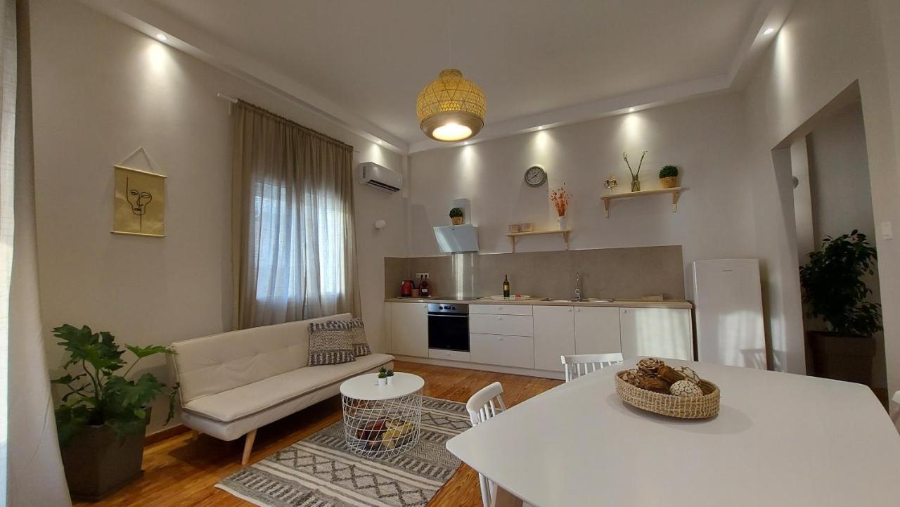 Onar Beachfront Residence, Loutraki Extérieur photo
