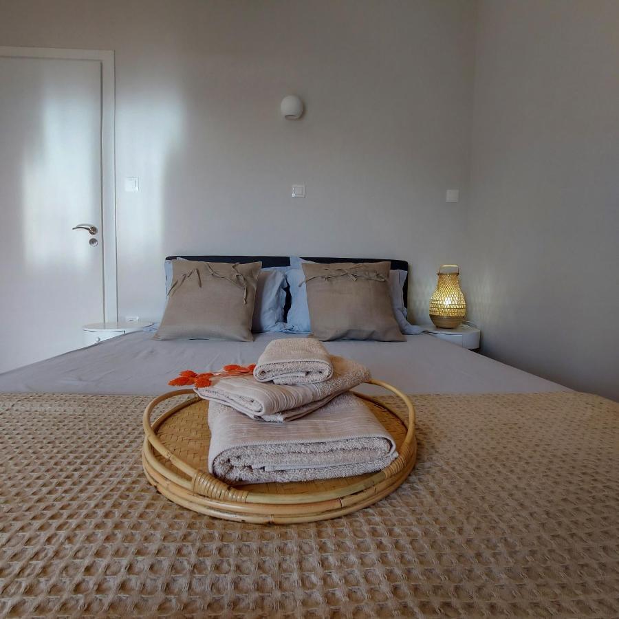 Onar Beachfront Residence, Loutraki Extérieur photo