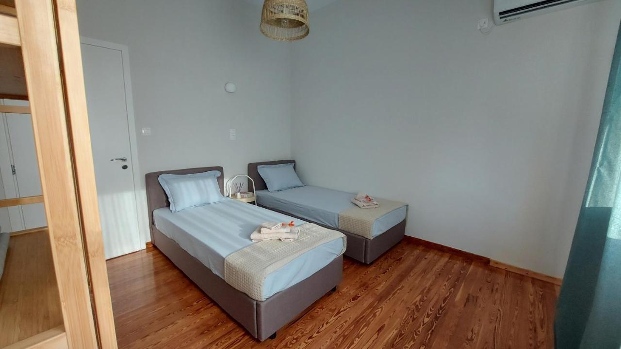 Onar Beachfront Residence, Loutraki Extérieur photo
